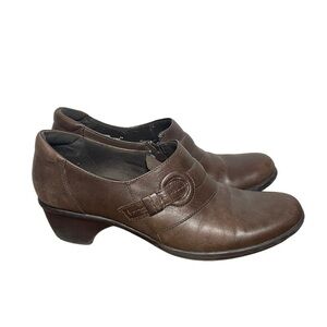 Clarks Brown Leather Buckle Accent Block Heel Comfort Dress Shoe, 83696, 9M